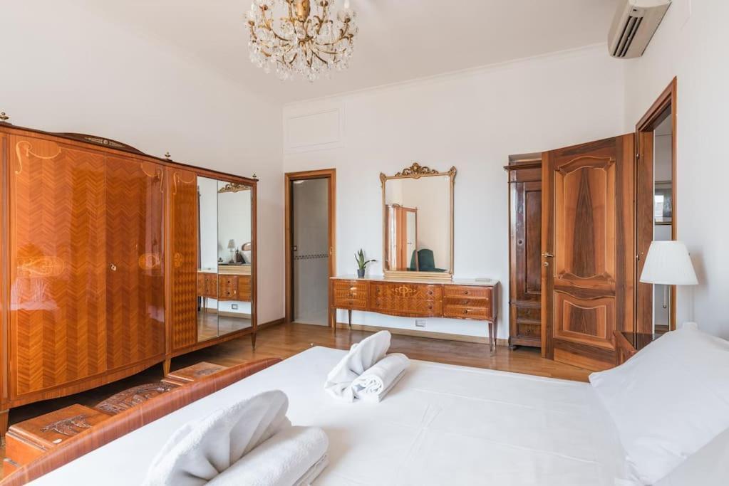 Apartment Charme E Lusso A San Pietro Rom